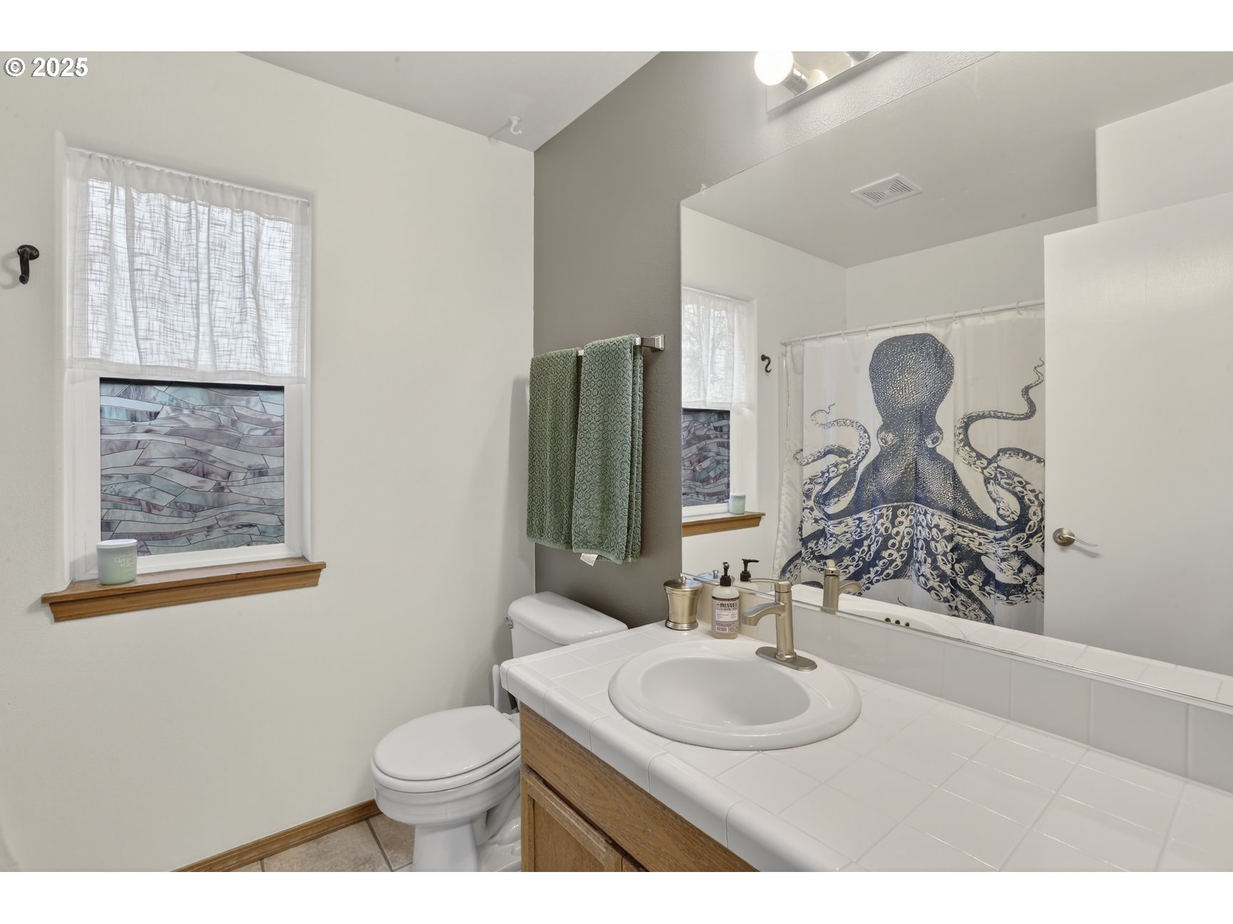 58939 Alexandra Lane St. Helens, OR 97051 - Photo 23 of 42 Bathroom