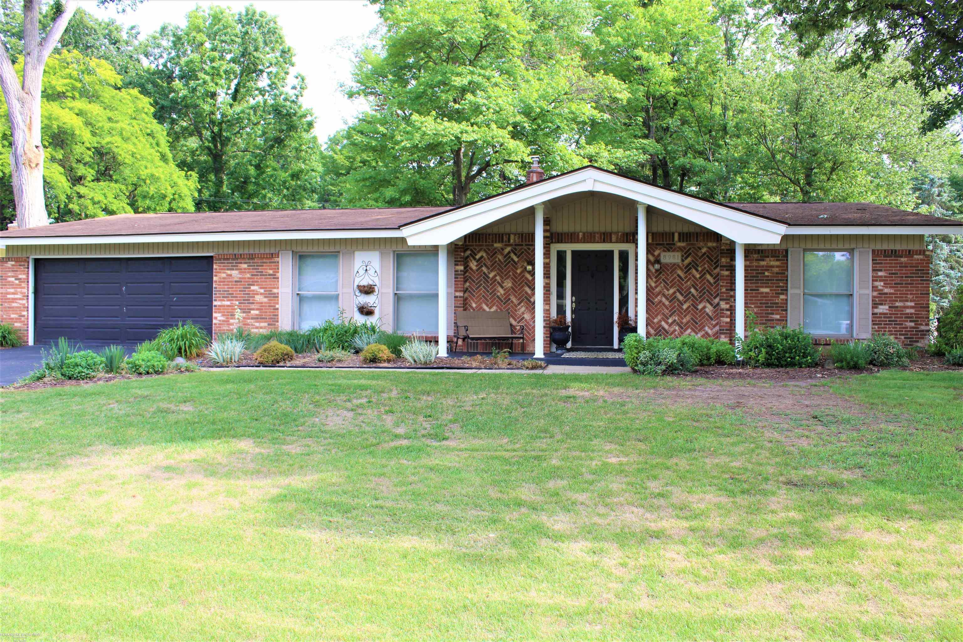 8981 Devon Drive Utica, MI 48317 - Photo 1 of 31