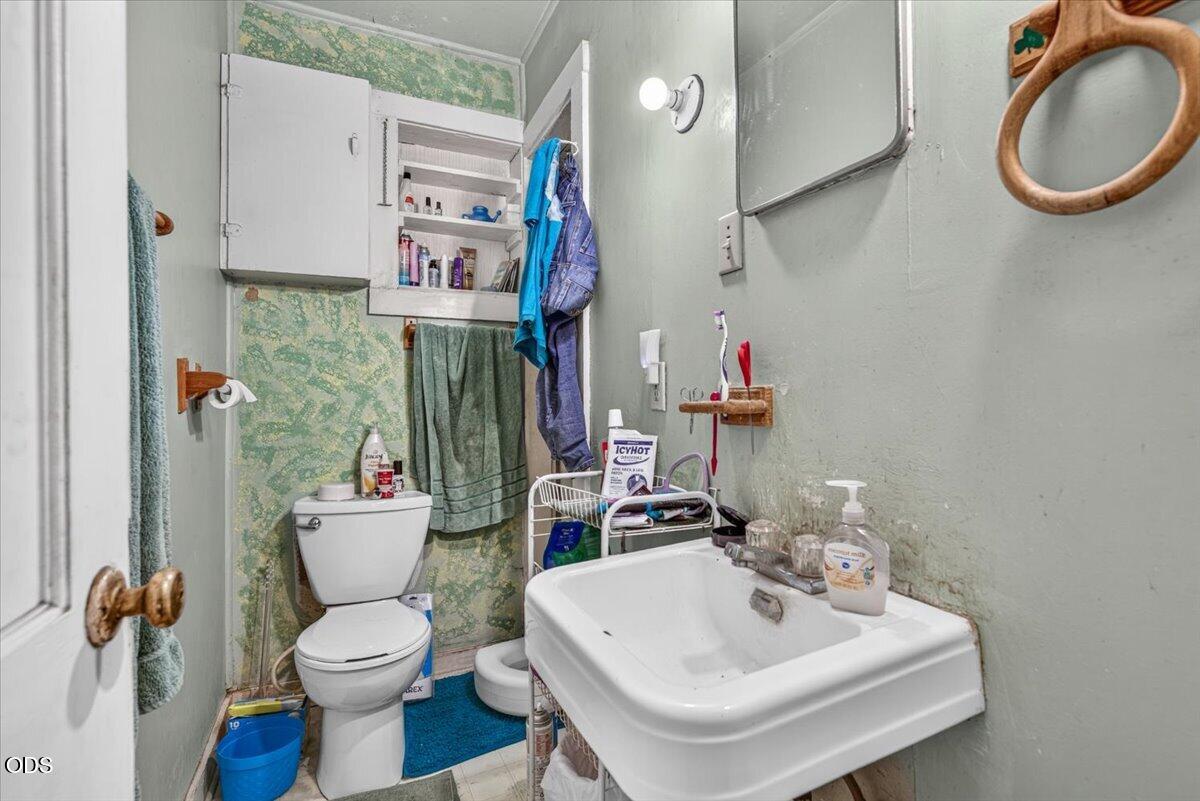 515 Powell Creek Road Williams, OR 97544 - Photo 12 of 40 Gallery Image 12