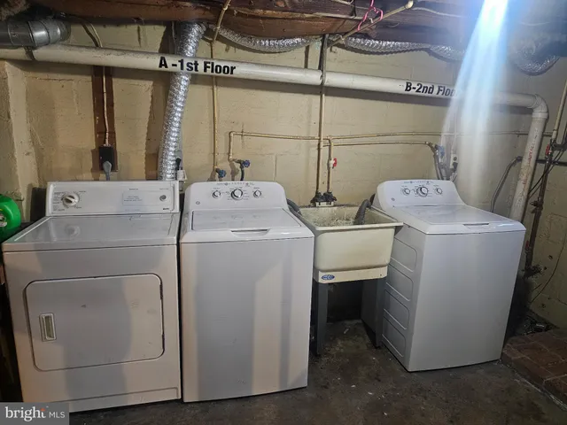 $950 | 2 Lange Street, Baltimore, MD 21224