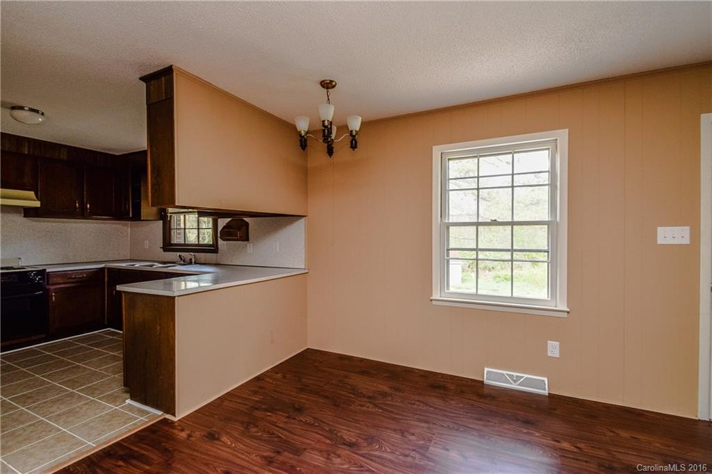 10209 Windrift Road Charlotte, NC 28215 - Photo 12 of 23 Gallery Image 12