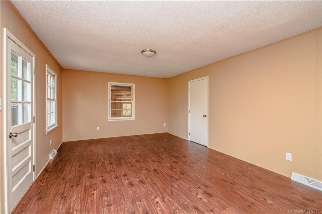 10209 Windrift Road Charlotte, NC 28215 - Photo 14 of 23 Gallery Image 14