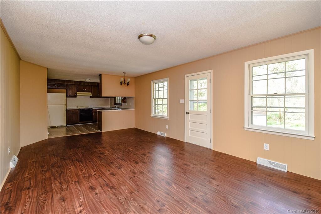 10209 Windrift Road Charlotte, NC 28215 - Photo 15 of 23 Gallery Image 15