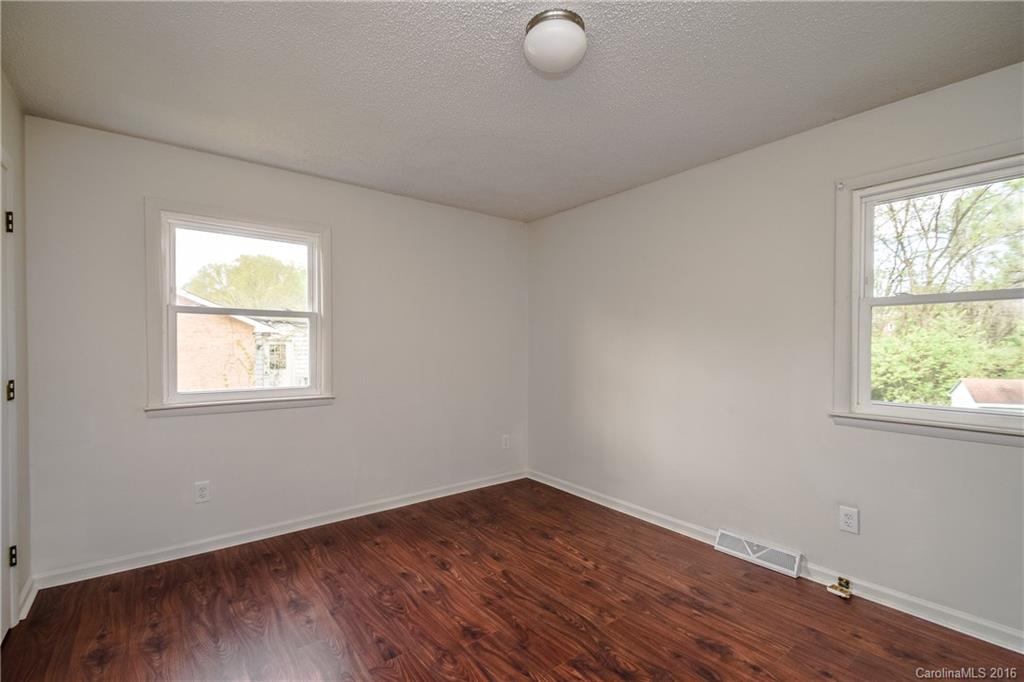 10209 Windrift Road Charlotte, NC 28215 - Photo 16 of 23 Gallery Image 16