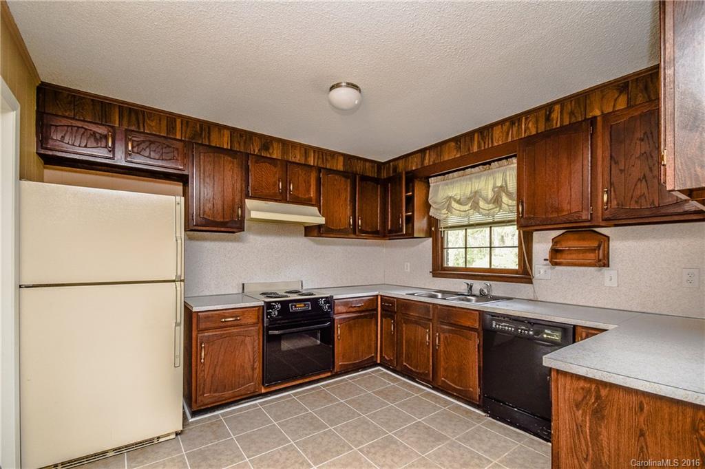 10209 Windrift Road Charlotte, NC 28215 - Photo 9 of 23 Gallery Image 9
