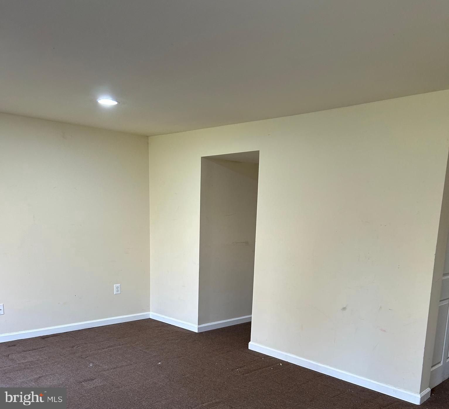 17 Habersham Court Silver Spring, MD 20906 - Photo 36 of 40 an empty room with wooden floor