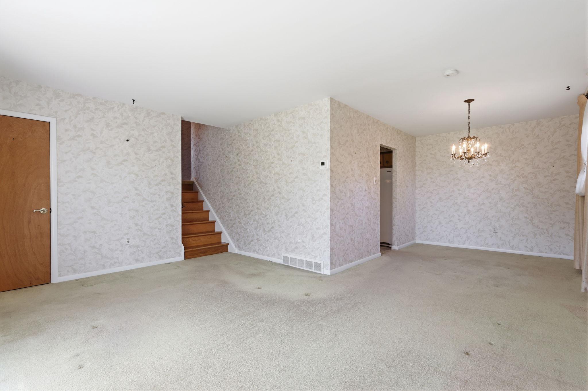 903 Pine Road Warminster, PA 18974 - Photo 4 of 24 Spacious room with elegant charm.