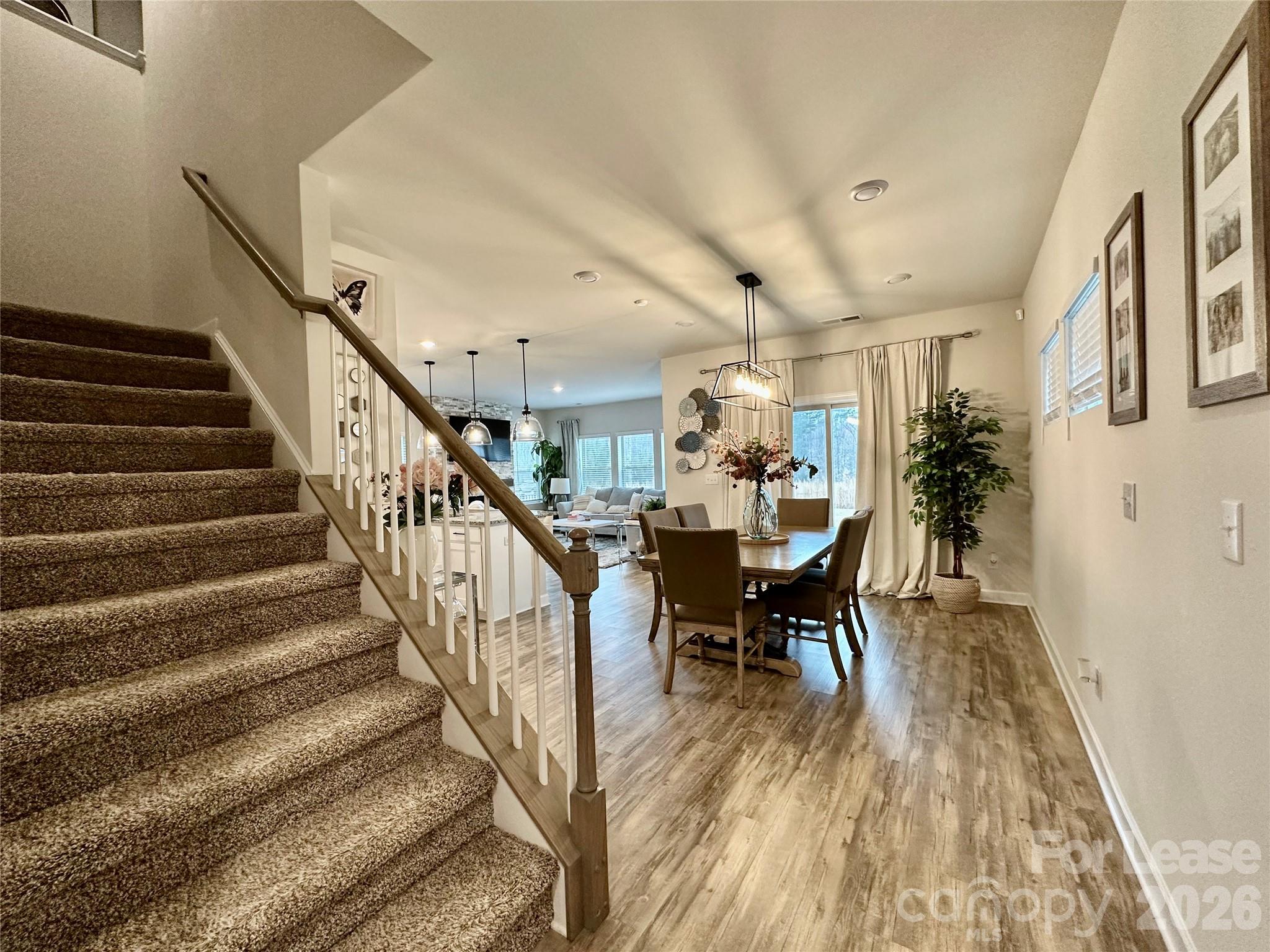 6212 Hailstone Road Charlotte, NC 28215 - Photo 5 of 42