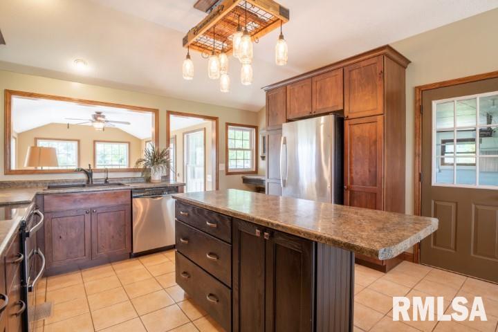 4224 East Cloverdale Road Chillicothe, IL 61523 - Photo 12 of 45 Gallery Image 12