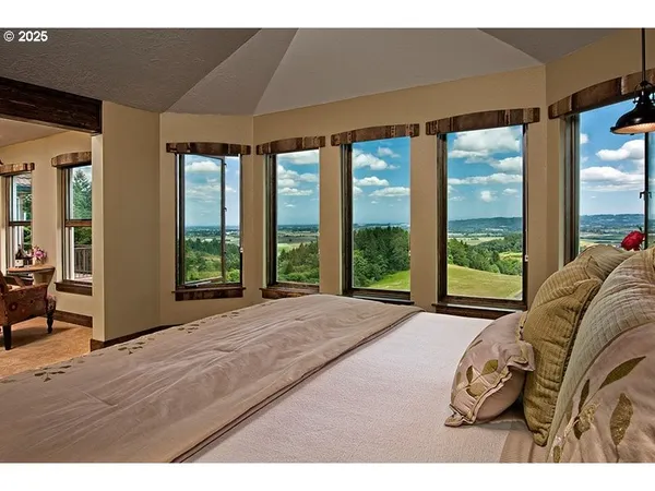 $4,995,000 | 10660 Southwest Youngberg Hill Road, McMinnville, OR 97128