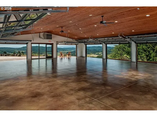 $4,995,000 | 10660 Southwest Youngberg Hill Road, McMinnville, OR 97128