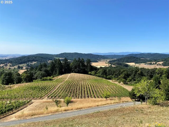 $4,995,000 | 10660 Southwest Youngberg Hill Road, McMinnville, OR 97128