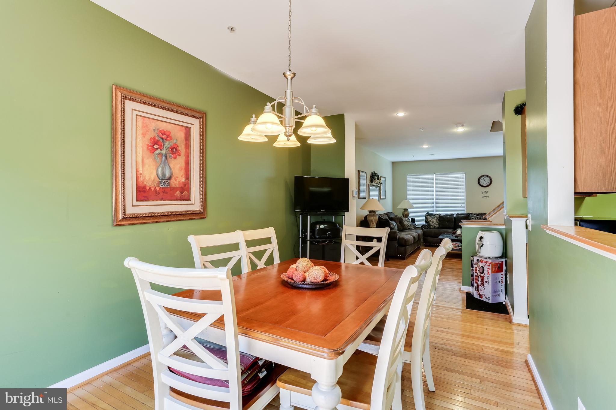 4120 Cutty Sark Road Baltimore, MD 21220 - Photo 10 of 29 Bright Dining Room