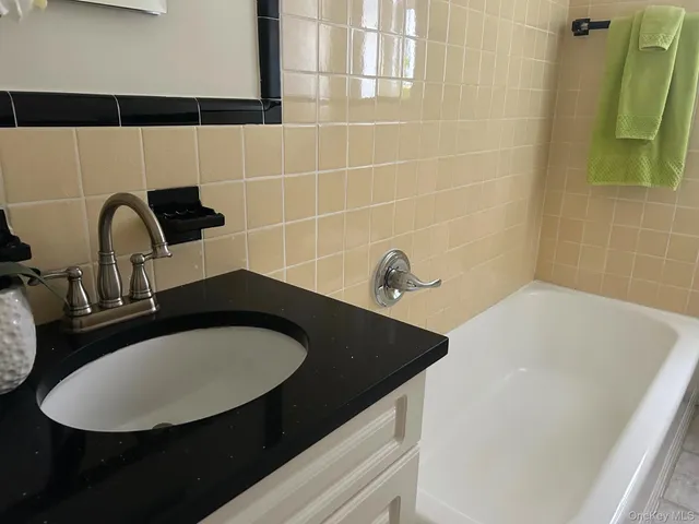 $150,000 | 90 Bryant Avenue, Unit CROYDON2 C, White Plains, NY 10605