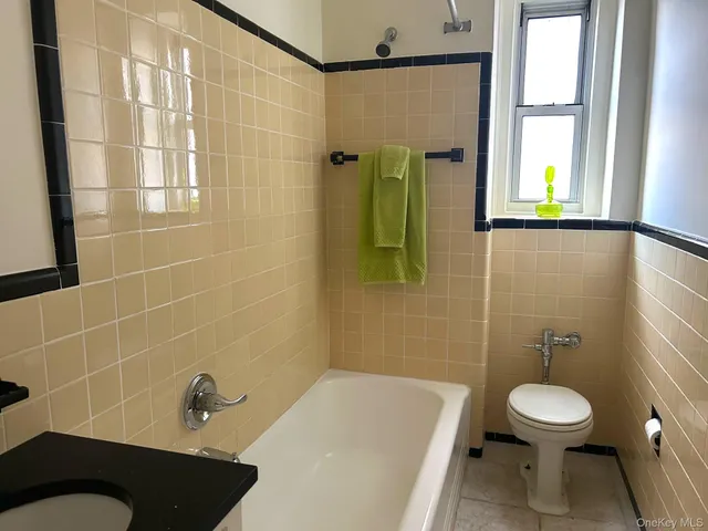 $150,000 | 90 Bryant Avenue, Unit CROYDON2 C, White Plains, NY 10605