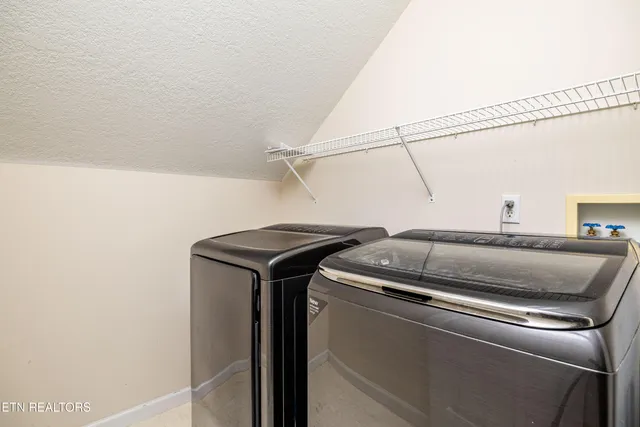 $459,900 | 6619 Ruby June Lane, Corryton, TN 37721