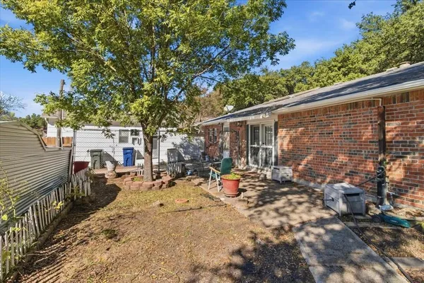 $2,400 | 4333 Thicket Drive, Garland, TX 75043