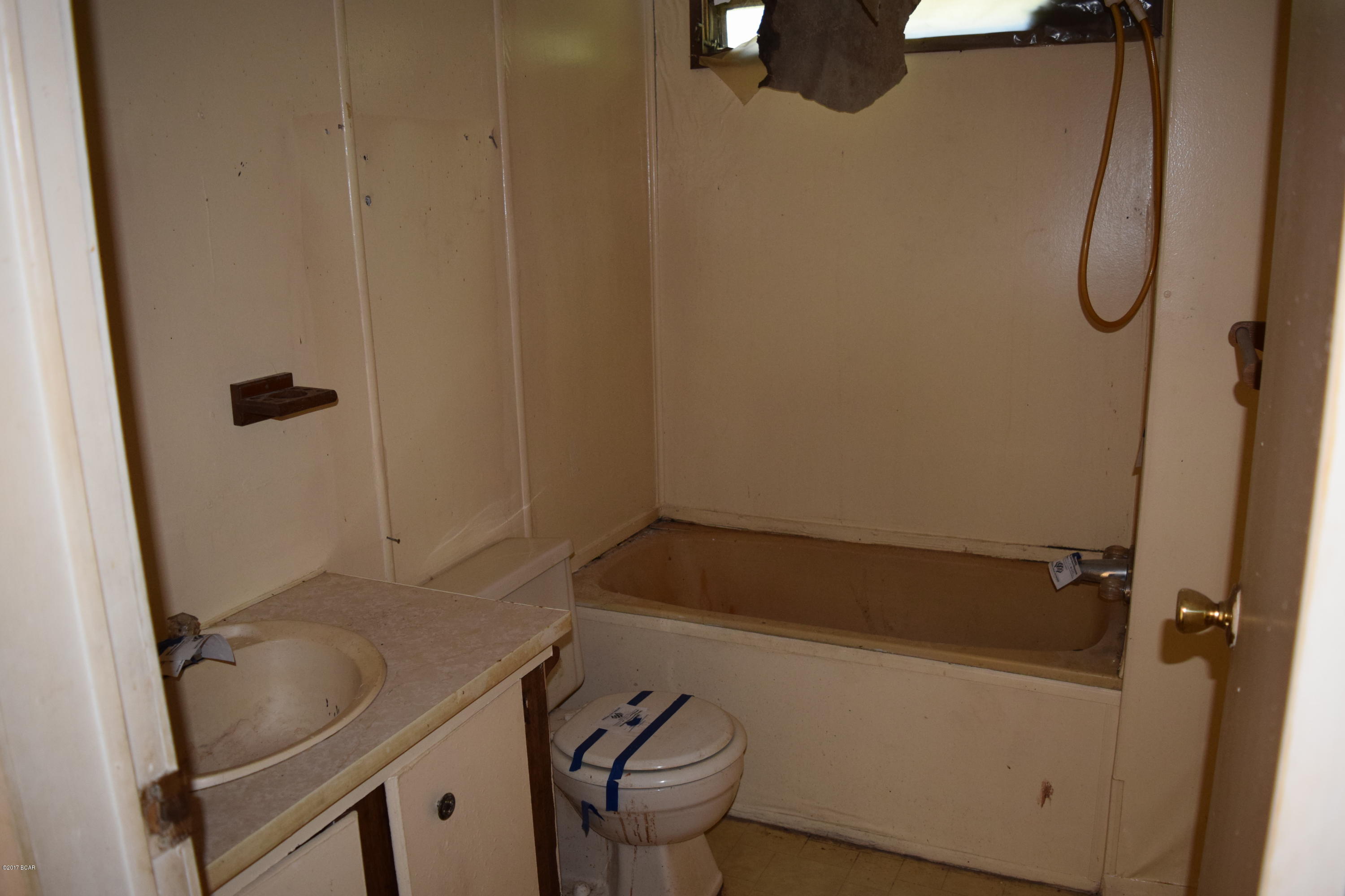 9402 Newberry Road Youngstown, FL 32466 - Photo 15 of 16 Gallery Image 15
