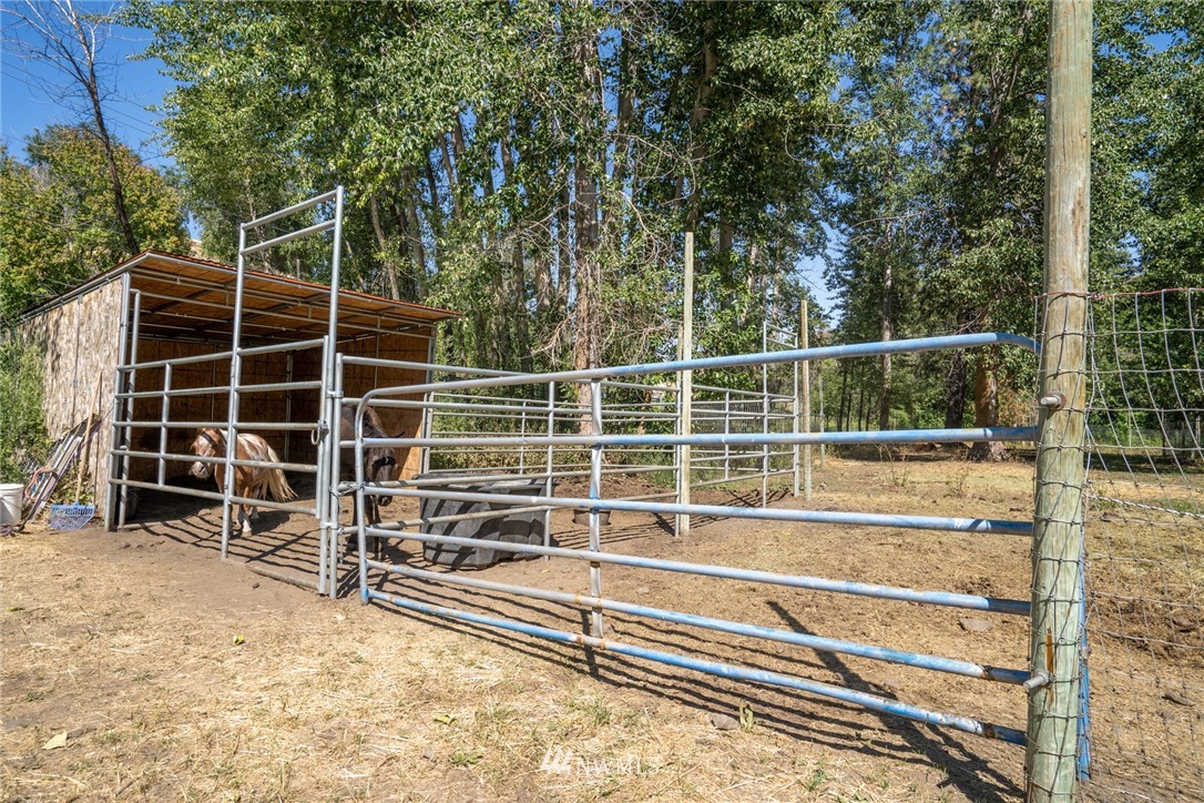 5241 Squilchuck Road Wenatchee, WA 98801 - Photo 33 of 35 Gallery Image 33