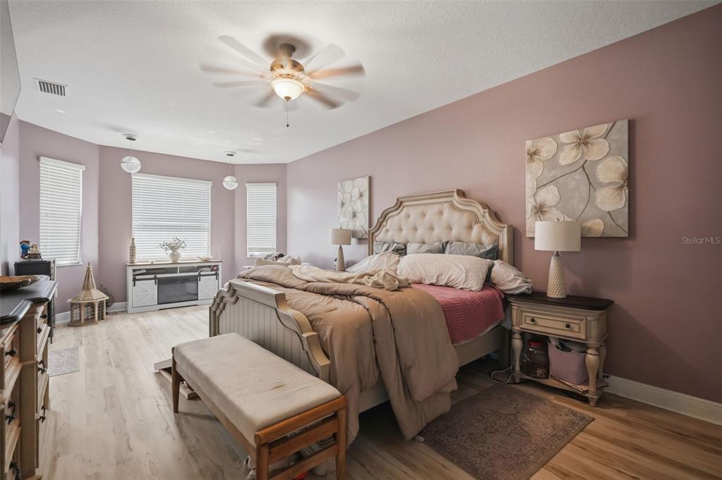 652 Tierra Drive Spring Hill, FL 34609 - Photo 18 of 62