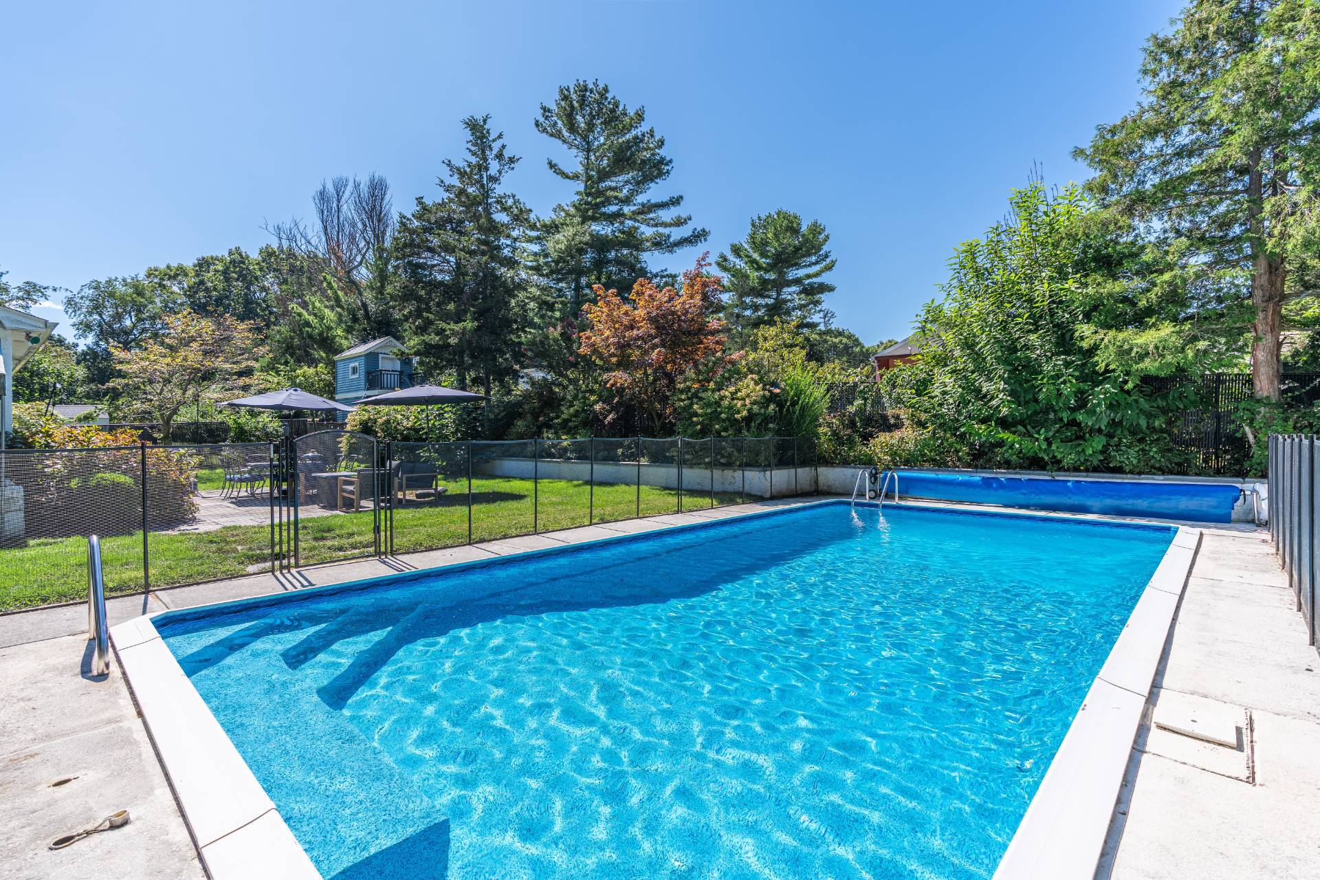 3825 Stars Road East Marion, NY 11939 - Photo 4 of 18 Gallery Image 4