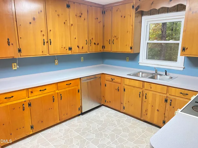 $325,000 | 117 Fleming Drive, Durham, NC 27712