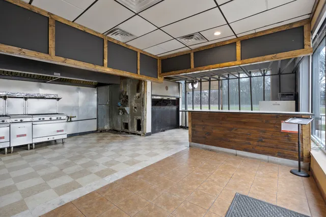 $830,000 | 700 Northwest Highway, Fox River Grove, IL 60021