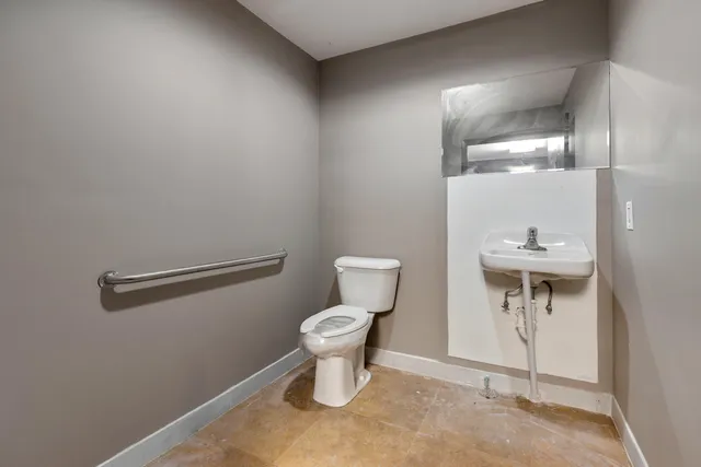 $830,000 | 700 Northwest Highway, Fox River Grove, IL 60021