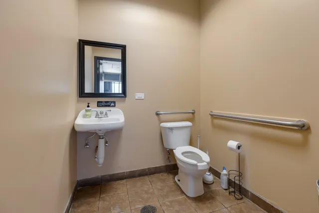 $830,000 | 700 Northwest Highway, Fox River Grove, IL 60021