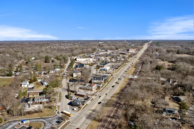 $830,000 | 700 Northwest Highway, Fox River Grove, IL 60021