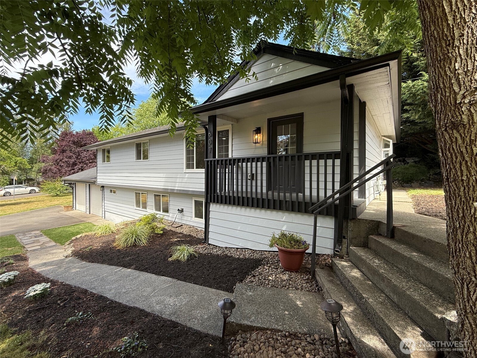 607 244th Street Southwest Bothell, WA 98021 - Photo 2 of 29