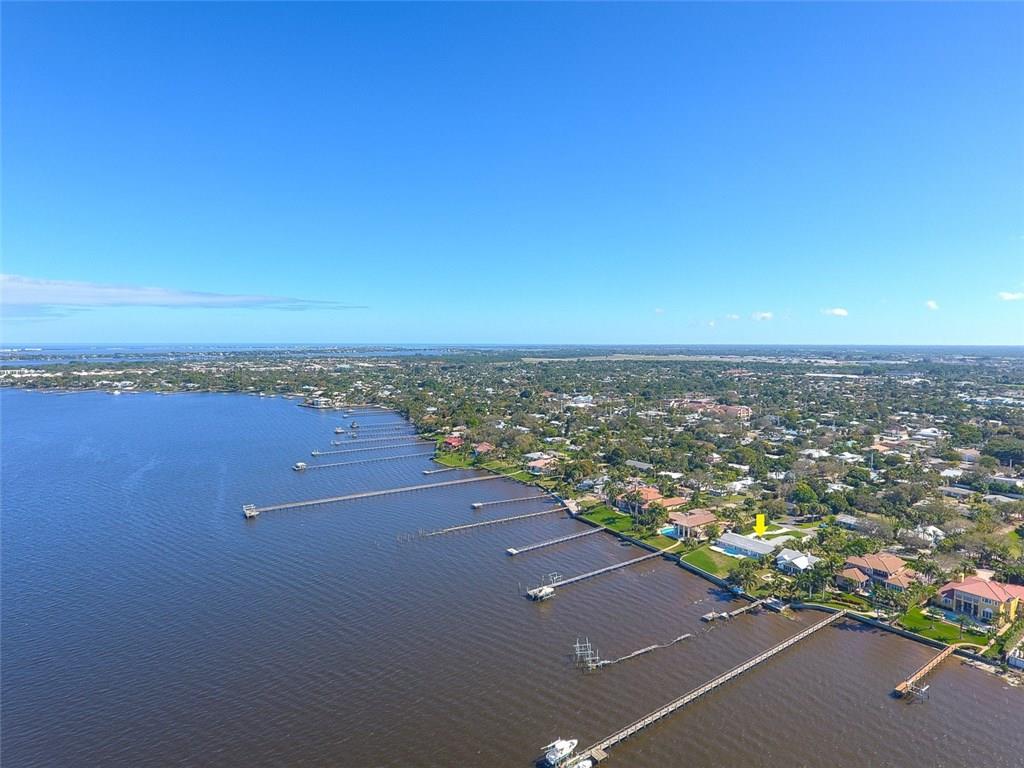 719 Southeast Riverside Drive Stuart, FL 34994 - Photo 17 of 17 Gallery Image 17