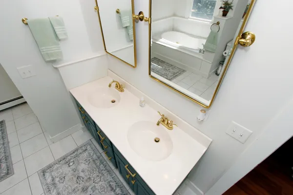 $1,100,000 | 70 Deerfield Lane, Eastham, MA 02642