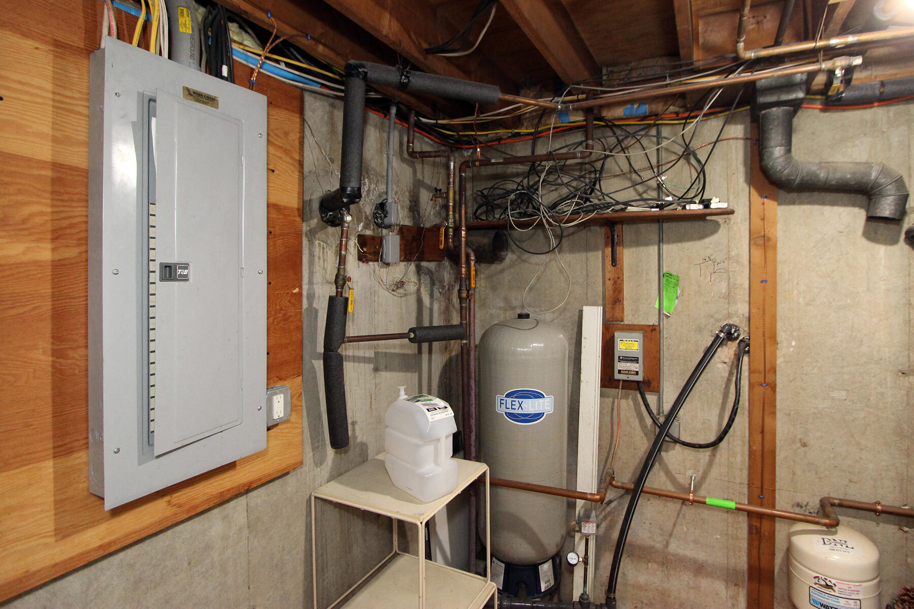 70 Deerfield Lane Eastham, MA 02642 - Photo 48 of 48 a water heater room