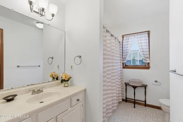 $599,000 | 109 Foxhollow Drive, Lanoka Harbor, NJ 08734