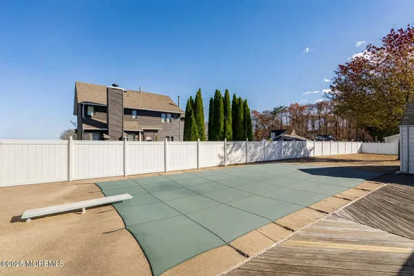 $599,000 | 109 Foxhollow Drive, Lanoka Harbor, NJ 08734