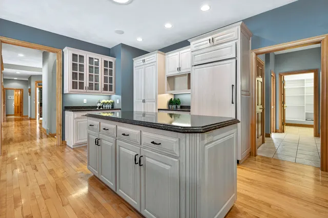 $899,900 | 4351 North Sugar Maple Lane, Appleton, WI 54913