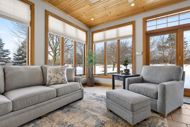 $899,900 | 4351 North Sugar Maple Lane, Appleton, WI 54913