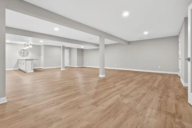 $899,900 | 4351 North Sugar Maple Lane, Appleton, WI 54913