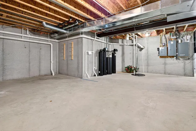 $899,900 | 4351 North Sugar Maple Lane, Appleton, WI 54913