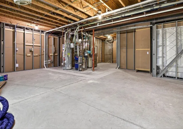 $899,900 | 4351 North Sugar Maple Lane, Appleton, WI 54913