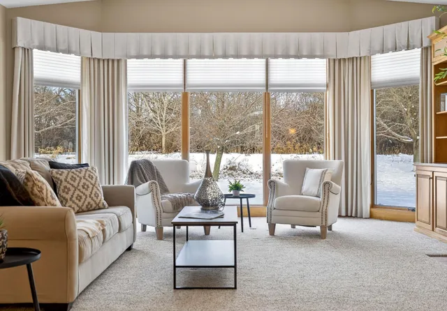 $899,900 | 4351 North Sugar Maple Lane, Appleton, WI 54913