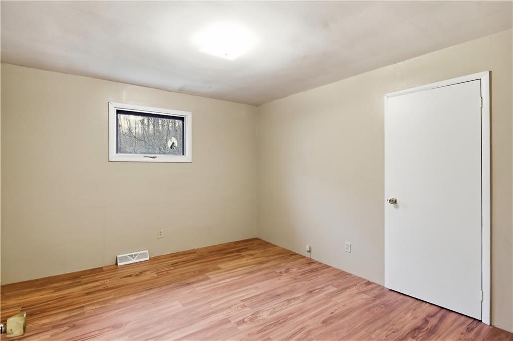 124 Middle Road Industry, PA 15052 - Photo 24 of 32