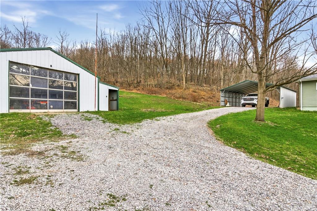 124 Middle Road Industry, PA 15052 - Photo 29 of 32
