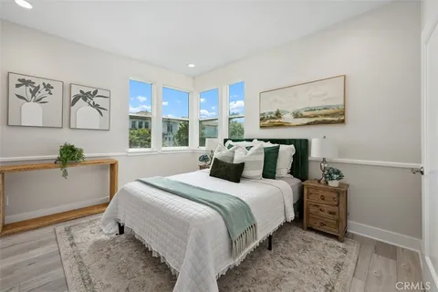 $2,488,000 | 5701 Kiyot Way, Unit 13, Playa Vista, CA 90094