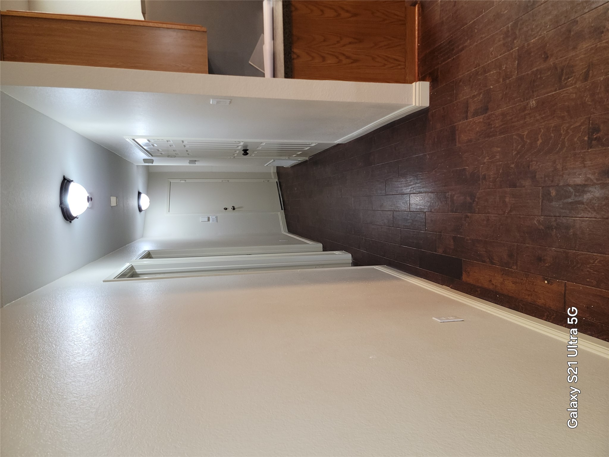 3356 Cantera Way Round Rock, TX 78681 - Photo 7 of 22 a view of a hallway