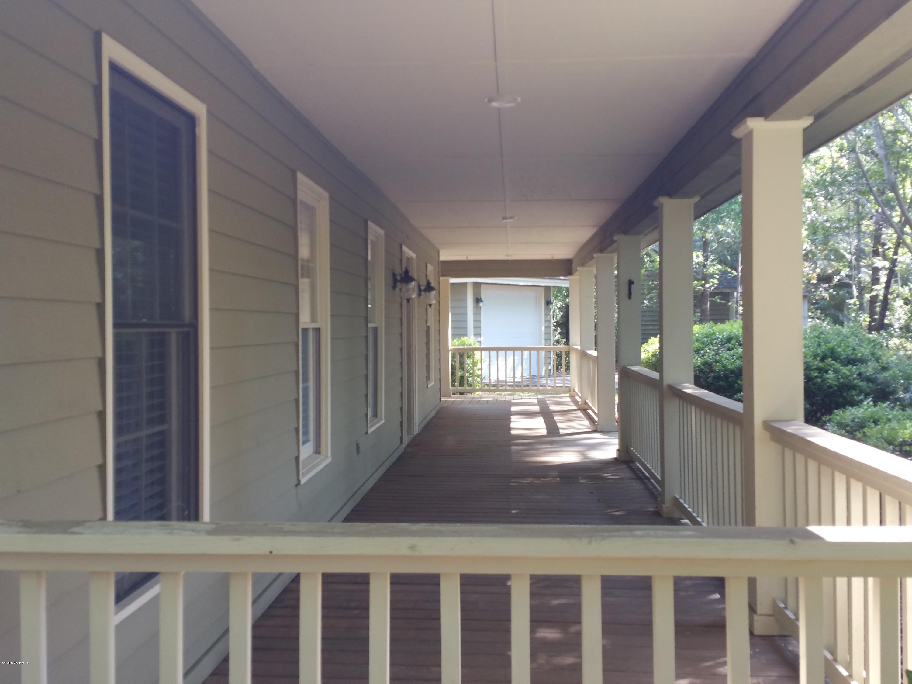 26 Rivers Court Beaufort, SC 29907 - Photo 5 of 40 26 Rivers Court 049