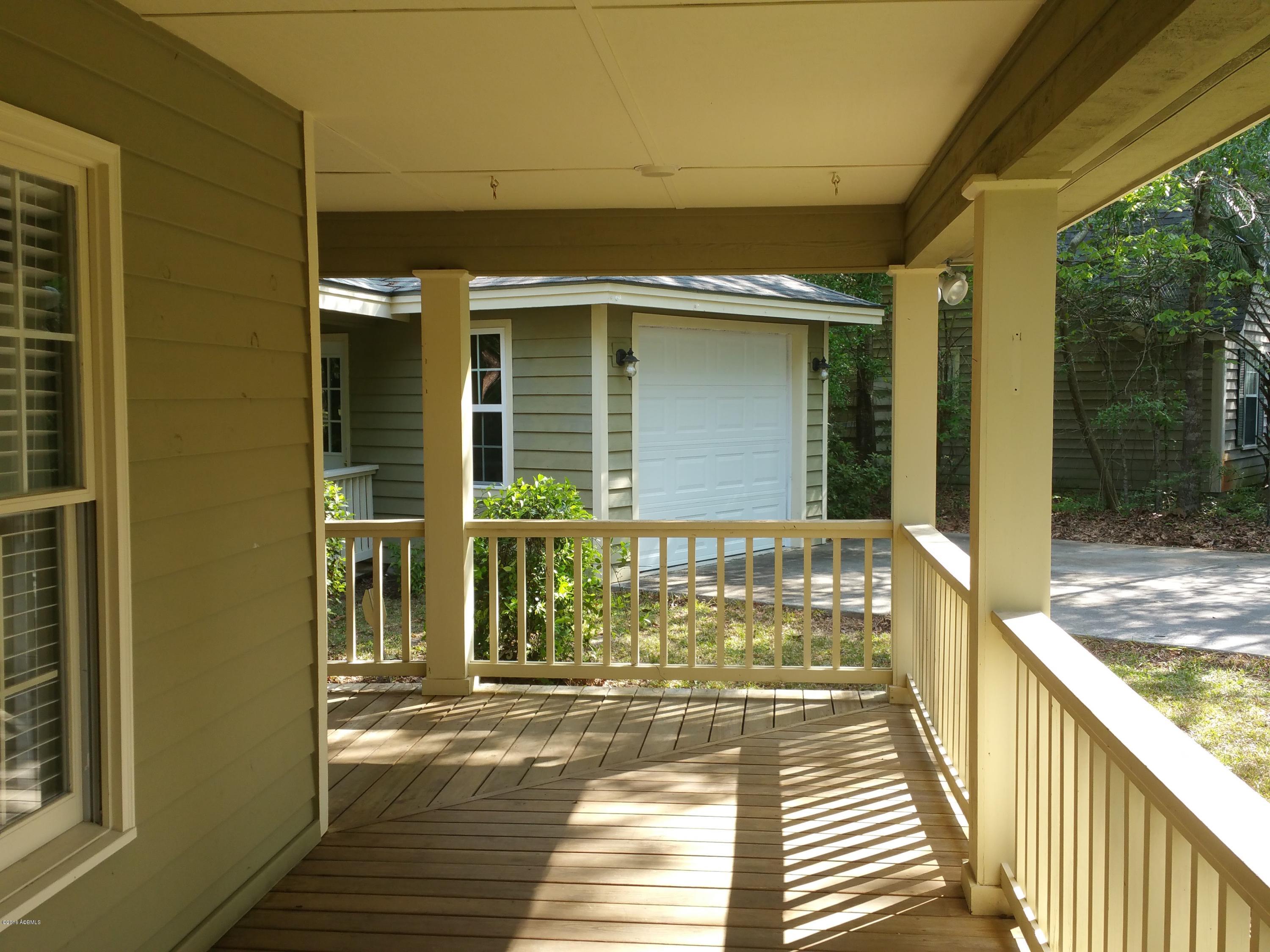 26 Rivers Court Beaufort, SC 29907 - Photo 7 of 40 26 Rivers Court 008