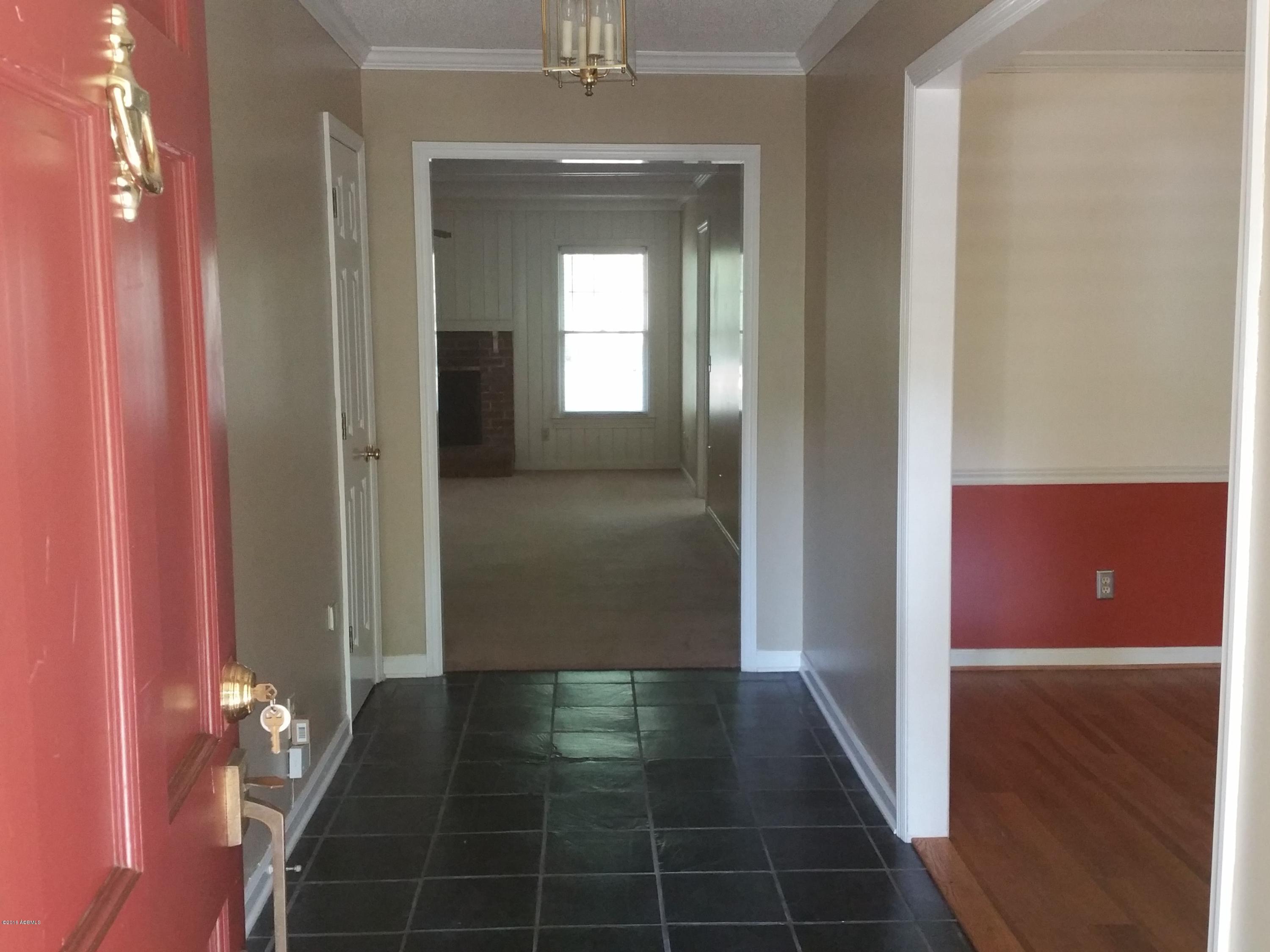 26 Rivers Court Beaufort, SC 29907 - Photo 9 of 40 26 Rivers Court 011
