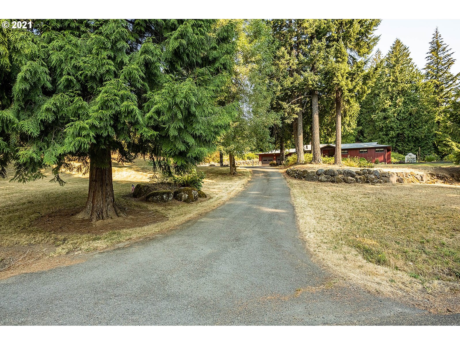 2681 East Loop Road Stevenson, WA 98648 - Photo 2 of 32